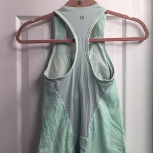 LULULEMON Sea breeze Tank Top w built in bra